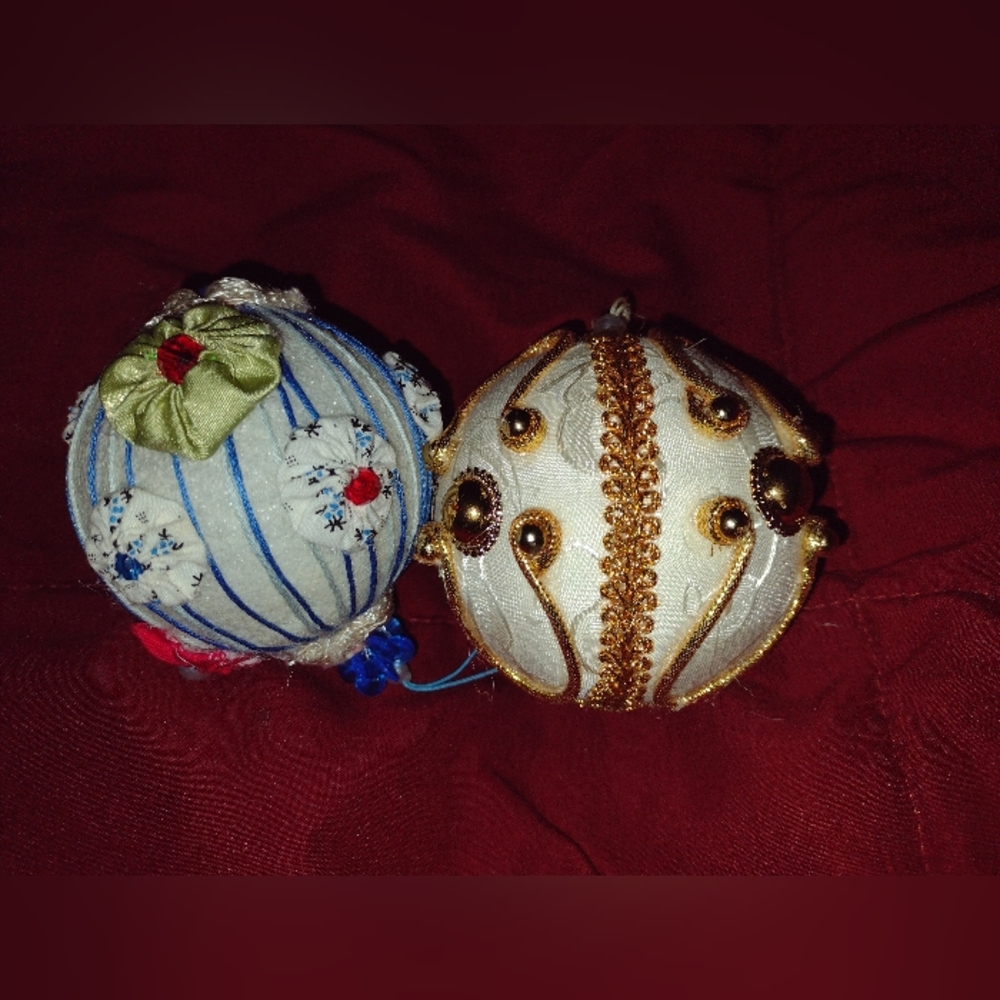 Elegant Holiday Ornament Set - Blue and Gold